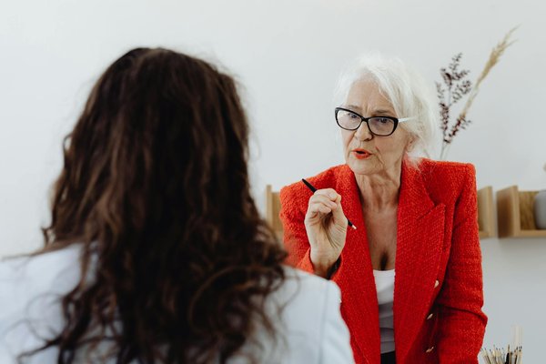 L'Anglais : Une Compétence Essentielle et Incontournable pour les Professionnels de la Médecine